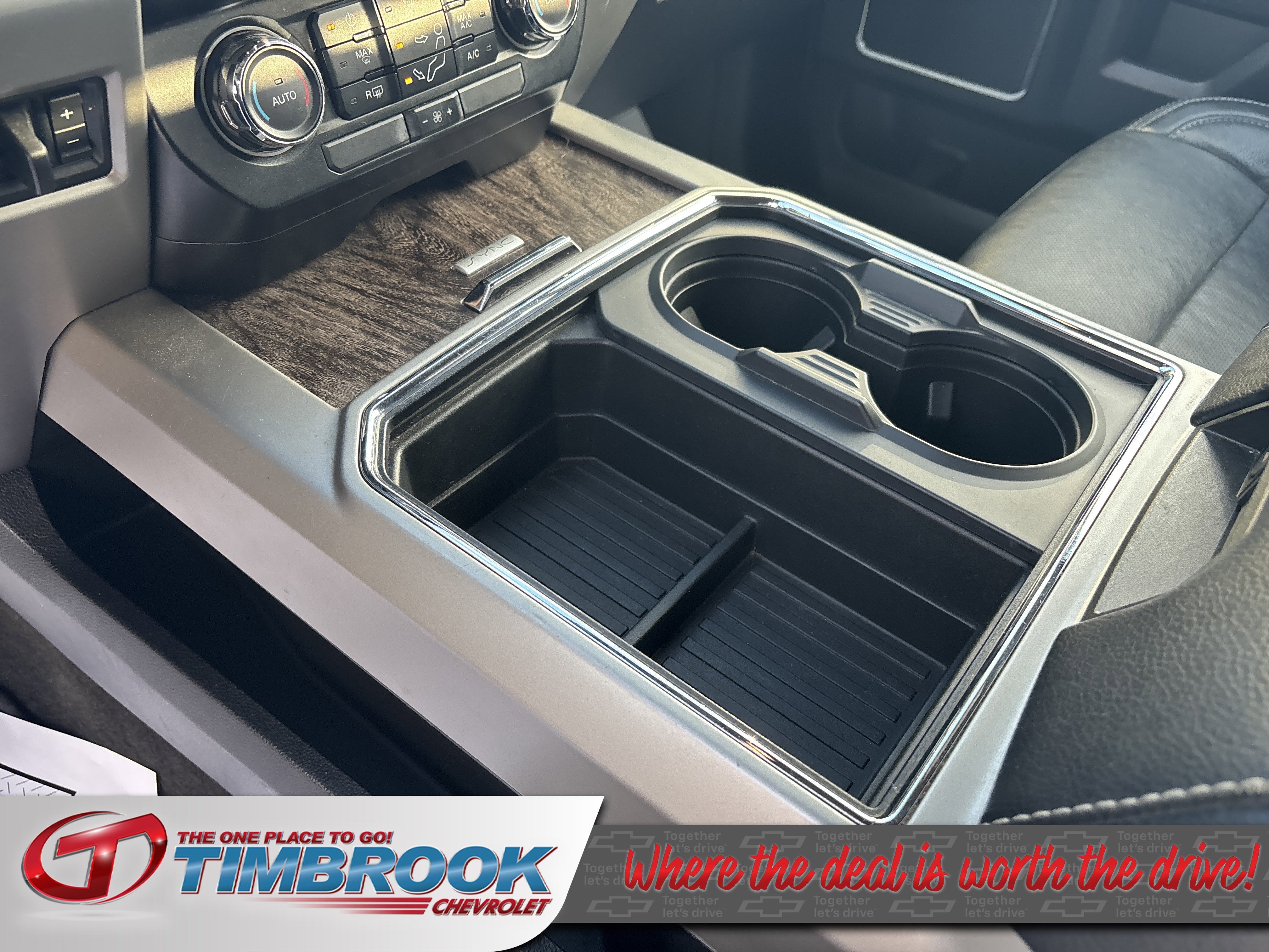 2017 Ford Super Duty F-250 SRW Lariat