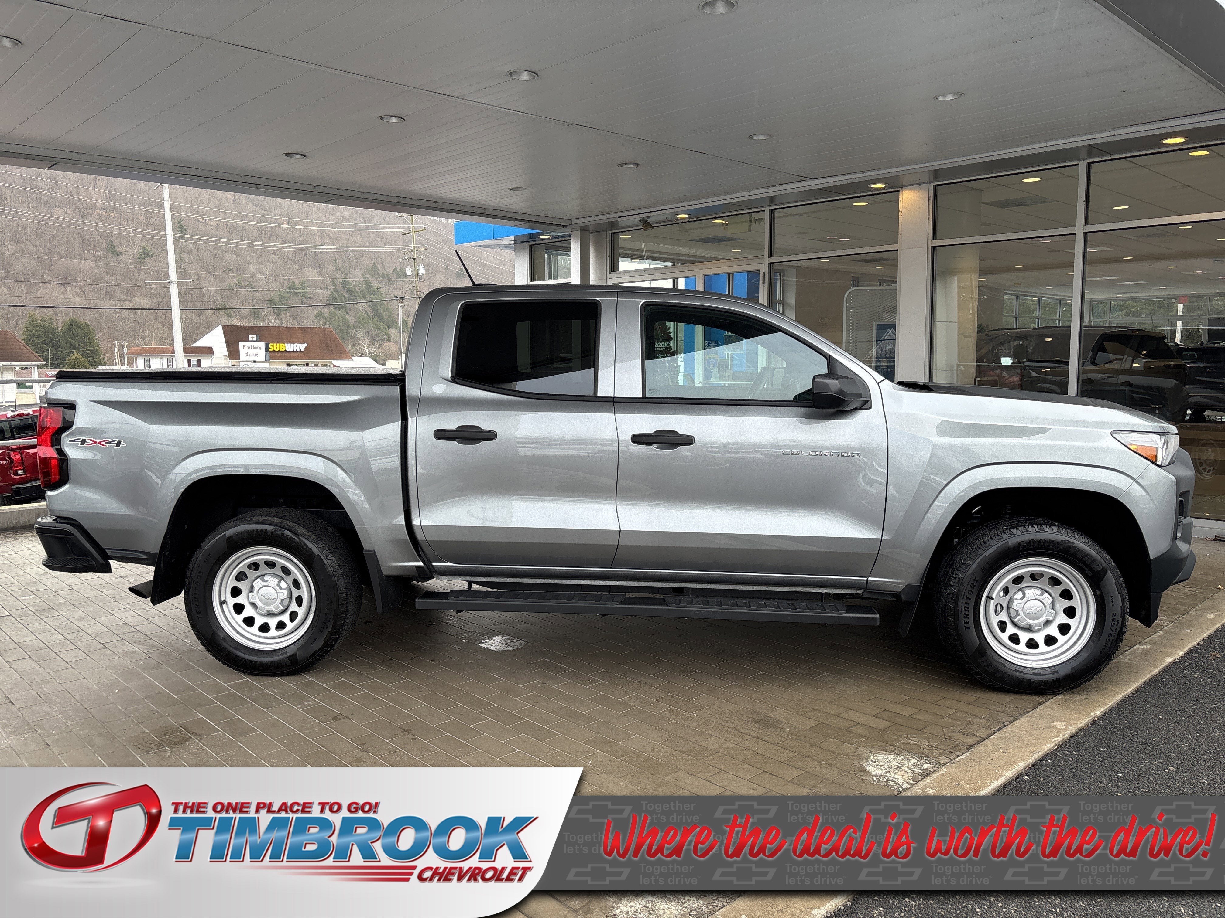 2025 Chevrolet Colorado WT/LT