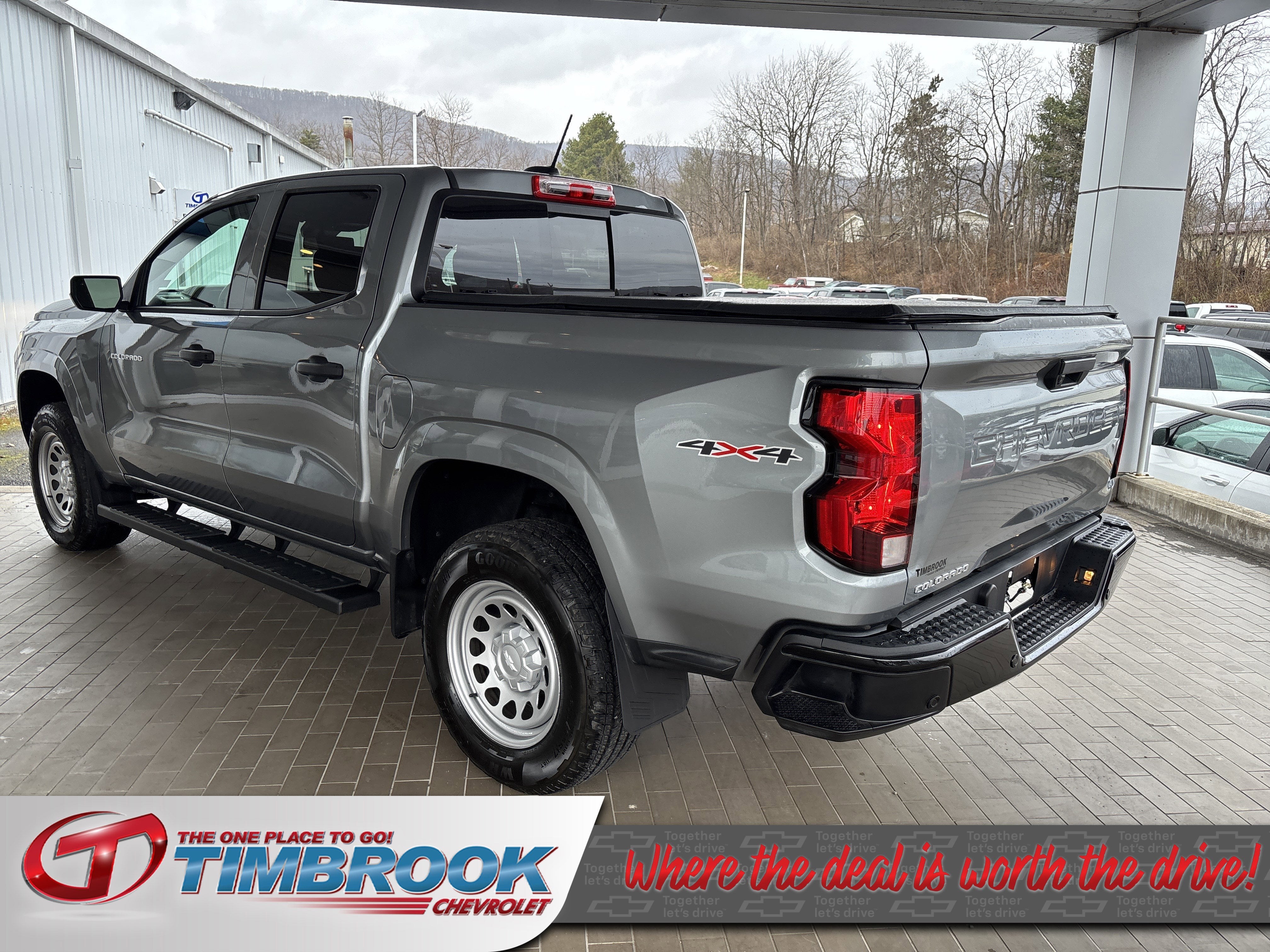 2025 Chevrolet Colorado WT/LT