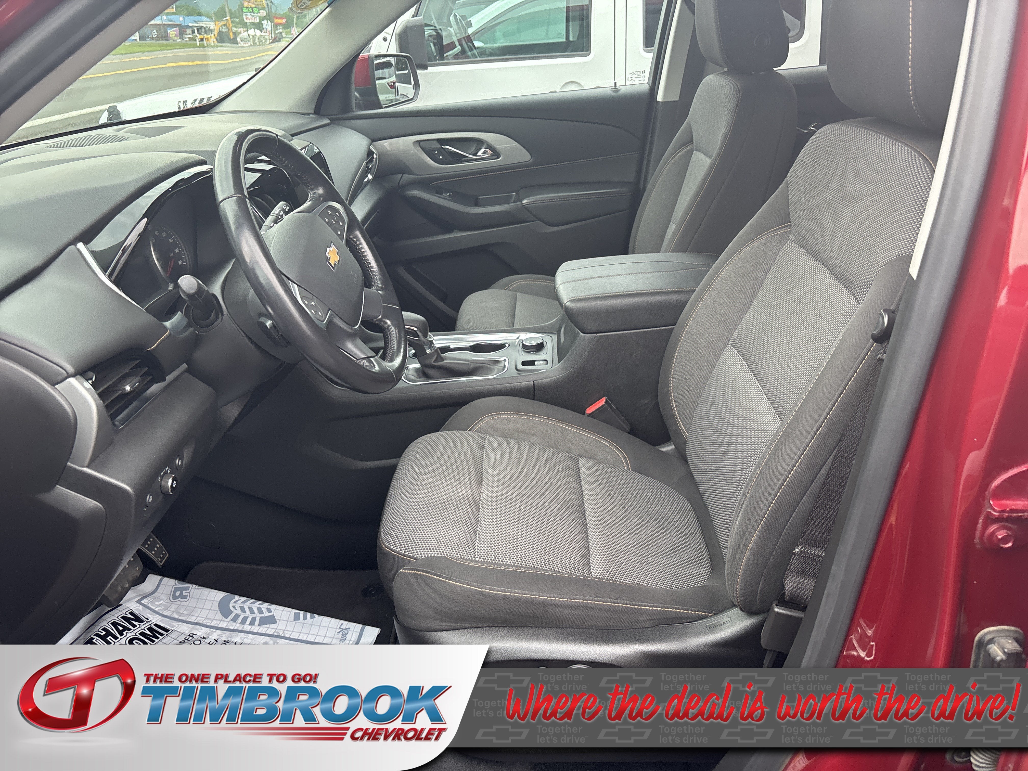2021 Chevrolet Traverse LT Cloth