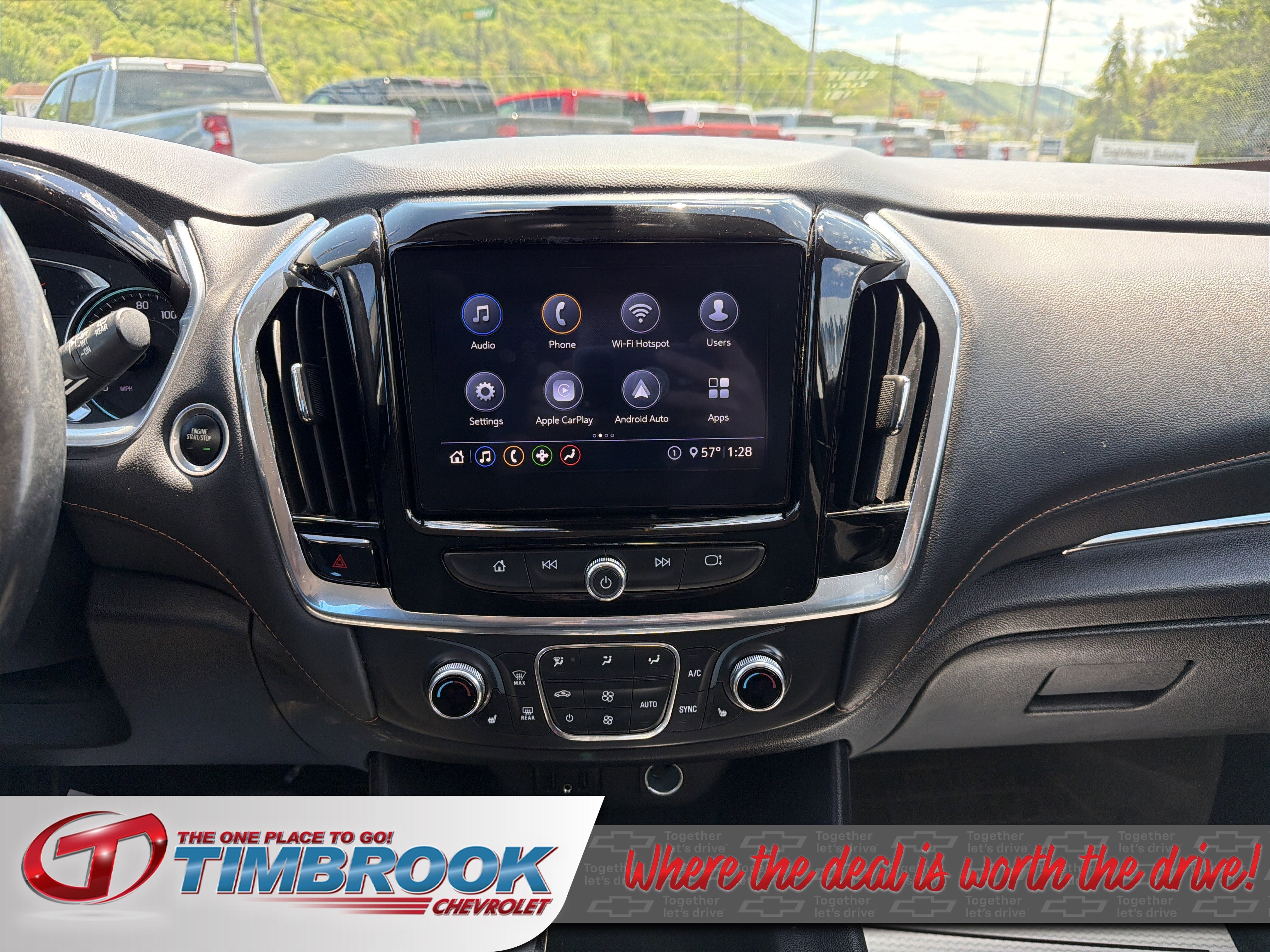 2021 Chevrolet Traverse LT Cloth