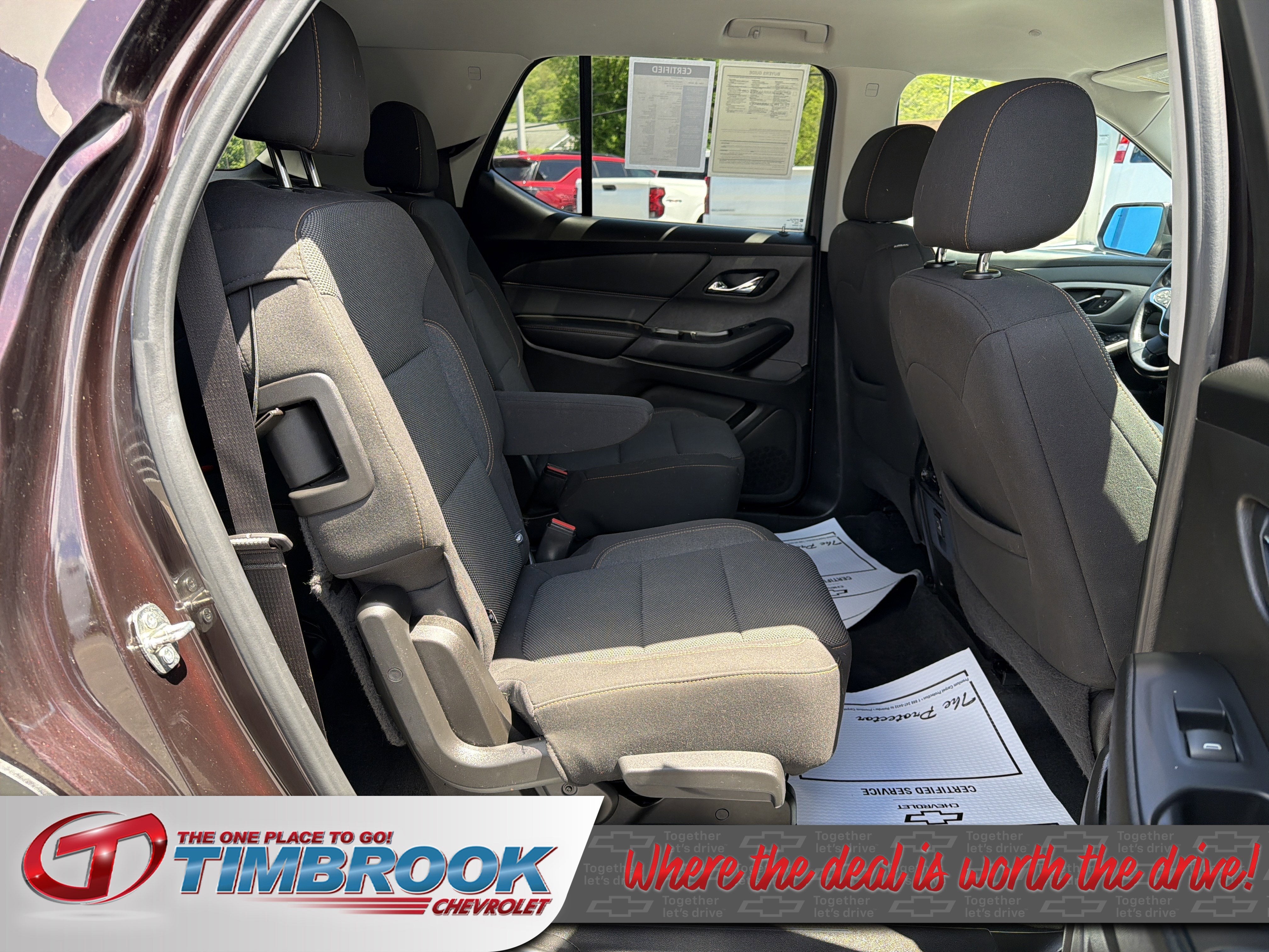 2021 Chevrolet Traverse LT Cloth