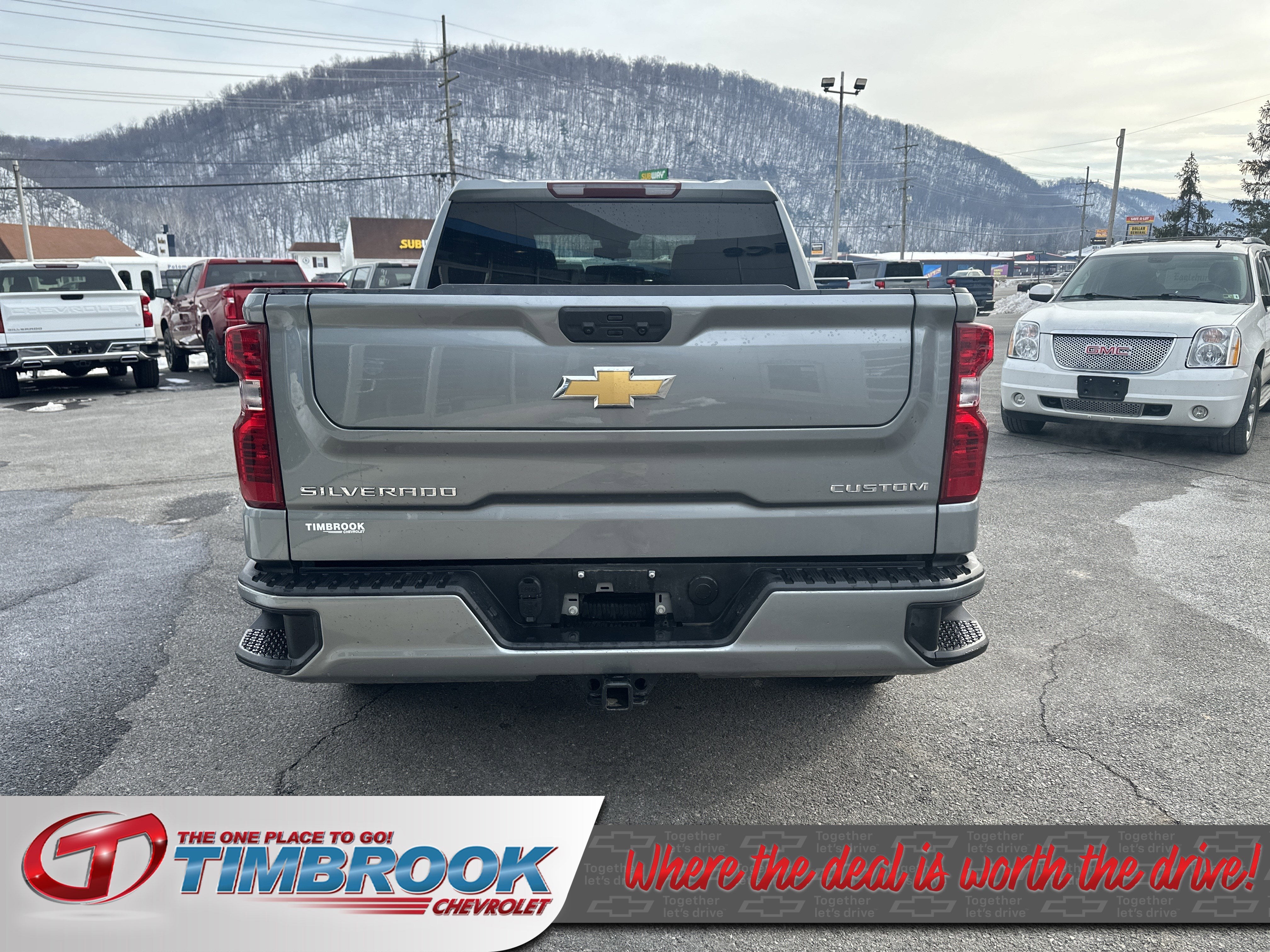 2025 Chevrolet Silverado 1500 Custom