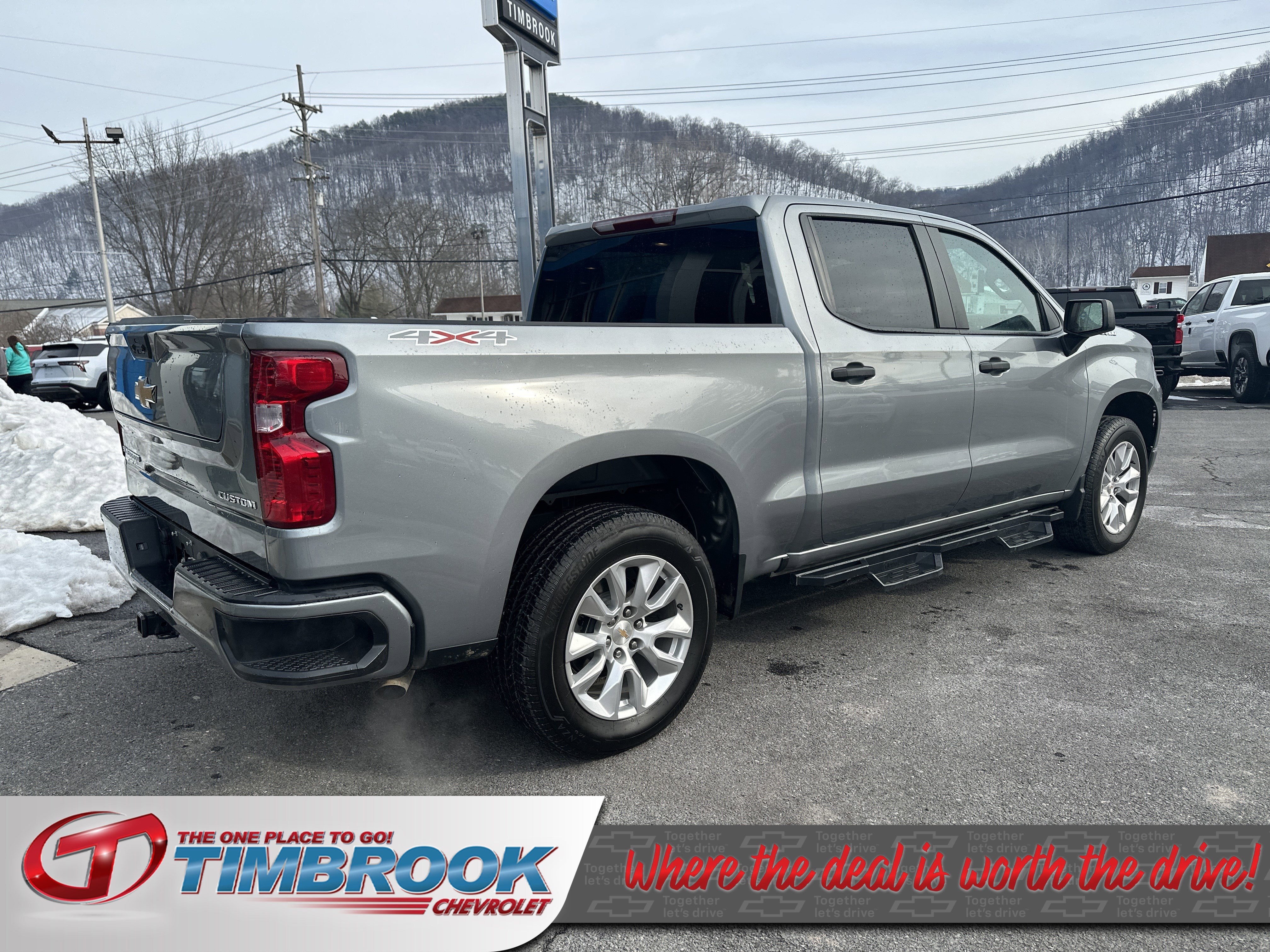 2025 Chevrolet Silverado 1500 Custom