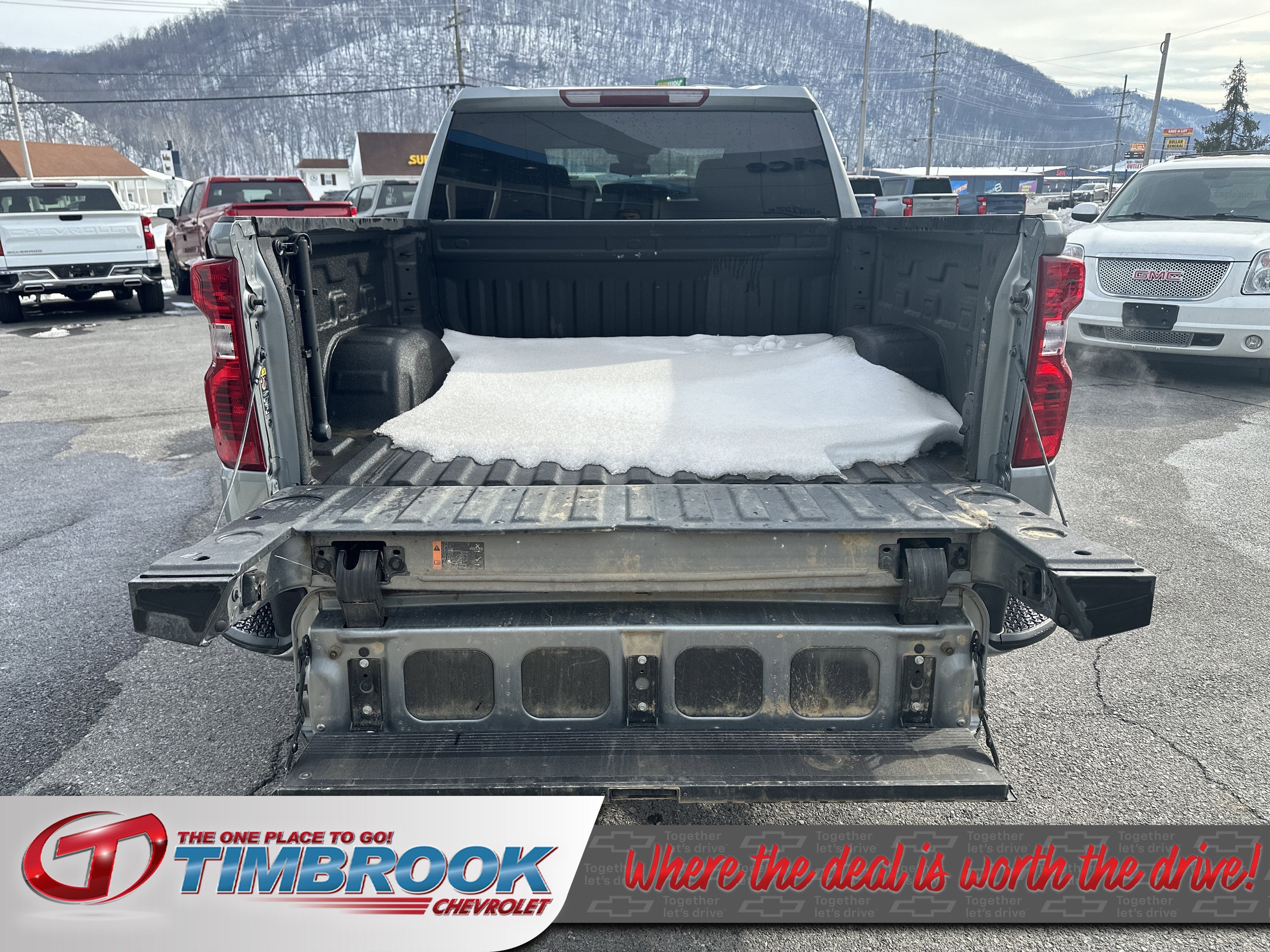 2025 Chevrolet Silverado 1500 Custom